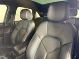 Certified 2020 Porsche Macan Turbo image 6