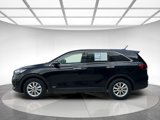 Used 2019 Kia Sorento LX image 2