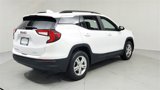 Used 2022 GMC Terrain SLE w/ Driver Convenience Package image 5