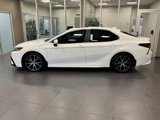 Used 2022 Toyota Camry SE image 2