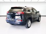Used 2018 Jeep Cherokee Latitude Plus w/ Comfort/Convenience Group image 4