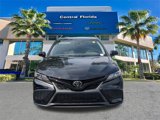 Used 2022 Toyota Camry SE image 3