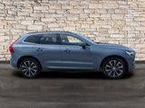 Used 2022 Volvo XC60 B5 Momentum w/ Advanced Package image 4