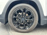 Used 2020 GMC Terrain SLE w/ Driver Convenience Package image 4