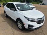 Used 2022 Chevrolet Equinox LS w/ LS Convenience Package image 2