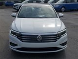 Used 2019 Volkswagen Jetta SEL Premium image 2