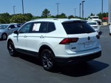Used 2022 Volkswagen Tiguan SE image 5