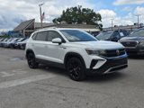 Used 2022 Volkswagen Taos SE image 2