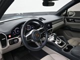 Used 2023 Porsche Cayenne Platinum Edition image 4