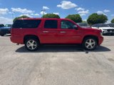 Used 2014 Chevrolet Suburban LT image 2