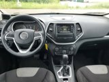 Used 2014 Jeep Cherokee Sport image 6