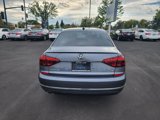 Used 2017 Volkswagen Passat 1.8T SEL Premium image 4