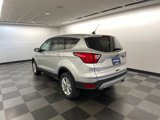 Used 2019 Ford Escape SE image 3