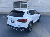 Certified 2024 Volkswagen Taos SE image 3