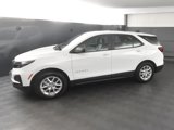 Used 2022 Chevrolet Equinox LS image 2
