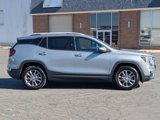 Used 2023 GMC Terrain SLT image 2