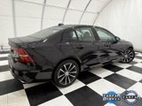 Used 2021 Volvo S60 T5 Momentum image 5