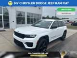 Used 2022 Jeep Grand Cherokee Altitude image 2