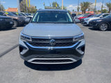 Used 2023 Volkswagen Taos SE w/ Panoramic Sunroof Package image 2