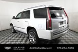 Used 2016 Cadillac Escalade Luxury image 3