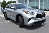 Used 2020 Toyota Highlander XLE image 3