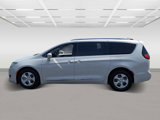 Used 2017 Chrysler Pacifica Touring-L Plus image 3