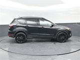 Used 2017 Ford Escape SE w/ Equipment Group 201A image 3