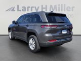 Used 2023 Jeep Grand Cherokee Laredo X image 3