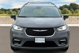 Used 2022 Chrysler Pacifica Touring-L image 3