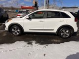 Used 2022 Kia Niro LXS image 2