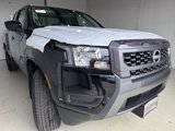Used 2025 Nissan Frontier SV image 3