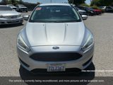 Used 2017 Ford Focus SE image 2