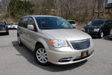 Used 2014 Chrysler Town & Country Touring image 4