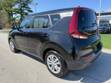 Certified 2022 Kia Soul LX image 2