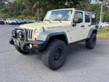 Used 2011 Jeep Wrangler Unlimited Rubicon w/ Connectivity Group image 4