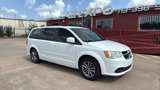 Used 2017 Dodge Grand Caravan SE image 2