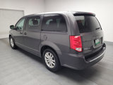 Used 2019 Dodge Grand Caravan SE image 5