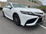 Used 2023 Toyota Camry SE image 5
