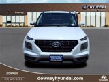 Certified 2023 Hyundai Venue SE image 2