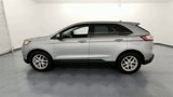 Used 2023 Ford Edge SEL image 5