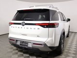 Used 2022 Nissan Pathfinder SL image 5
