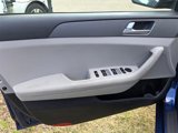 Used 2017 Hyundai Sonata SE image 4
