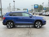 Certified 2024 Volkswagen Taos SE image 4