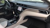 Certified 2018 Toyota Camry SE image 4