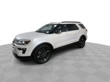 Used 2018 Ford Explorer XLT w/ Equipment Group 202A image 4