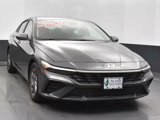 Used 2024 Hyundai Elantra SEL image 2