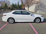 Used 2022 Toyota Camry SE image 4