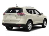 Used 2016 Nissan Rogue SV image 2