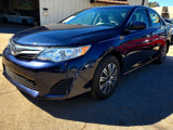 Used 2014 Toyota Camry LE image 2