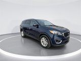 Used 2017 Kia Sorento LX image 2